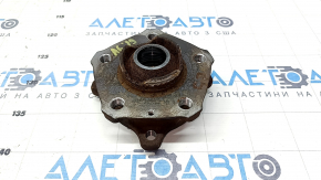 Front left hub Audi A6 C8 19- rusty