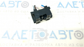 Relay block under the hood right Toyota Highlander 20-