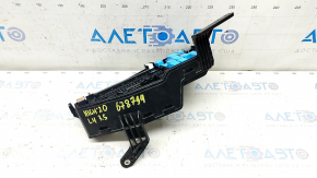 Fuse box under hood left Toyota Highlander 20- with housing, broken mount