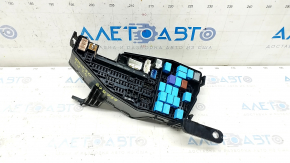 Fuse box under hood left Toyota Highlander 20- with housing, broken mount