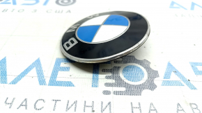 Emblem hood badge BMW 5 G30 17-23 climbed varnish