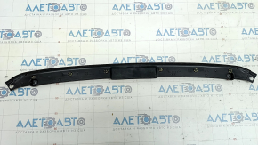 Front central bonnet seal Audi A6 C8 19 - broken fasteners