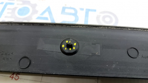 Front central bonnet seal Audi A6 C8 19 - broken fasteners