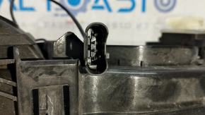 Charging port assembly with hatch BMW 5 G30 18- 530e hybrid, chip mount broken