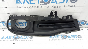 Frame grille fog light right BMW 3 F30 16-18 closed, structure, broken, cracks