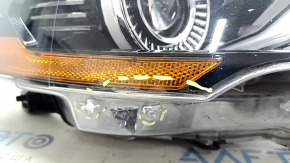 Front right headlight complete Ford Mustang mk6 18- LED, broken mount, broken guides, scratches