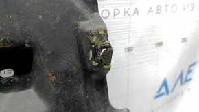 Engine protection central Toyota Prius V 12-17 tears