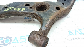 Lower front right control arm Toyota Prius V 12-17 rusty, cracked silent