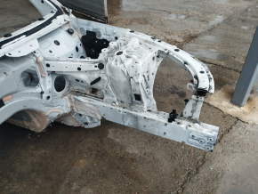 Front left quarter BMW 5 G30 17-23 white, on the body