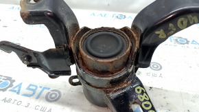 Engine mount right Toyota Prius V 12-17 rusty