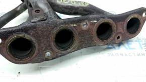 Exhaust manifold Toyota Prius V 12-17 rusty