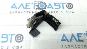 Positive battery terminal for Toyota Prius V 12-17 with fuse
