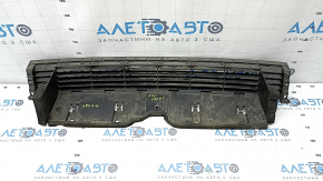 Lower grille of the front bumper Toyota Prius V 12-14 prerest, sand