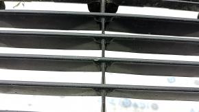 Lower grille of the front bumper Toyota Prius V 12-14 prerest, sand
