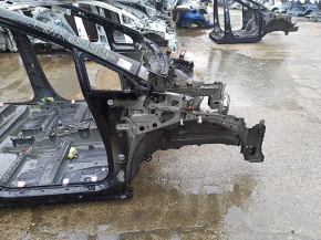 Front right quarter Toyota Prius V 12-17 on the body, black