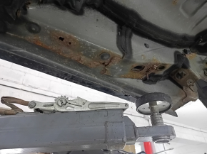 Quarter wing rear right Toyota Prius V 12-17 on the body, black, dents, bumps