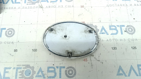 Toyota emblem tailgate Toyota Prius V 12-17, scratches