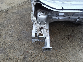 Front right quarter Ford C-max MK2 13-18 on body, silver