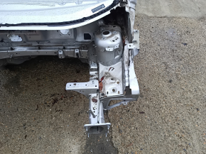 Front left quarter Ford C-max MK2 13-18 on body, silver