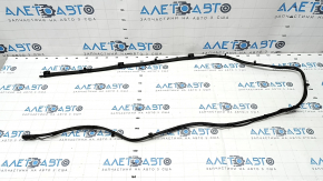 Mercedes CLA 14-19 heated windshield washer nozzle chain broken