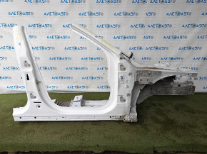Front right quarter Jaguar F-Pace X761 17-20 white, on body, aluminum