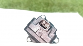 BMW 3 F30 12-18 N20 2.0T Turbo Solenoid Valve