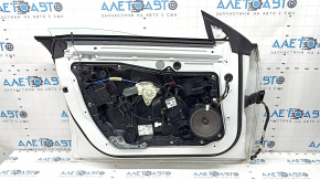 Door assembly front left Mercedes CLA 14-19 keyless, white 149, bumps, chips
