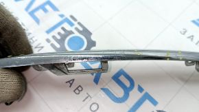 Front bumper molding left Mercedes CLA 17-19 chrome, scratches, cracks, sand, broken mount