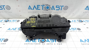 Instrument cluster Mercedes CLA 250 17-19 48k screen coating defect
