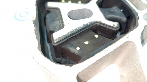 Upper engine mount Mercedes CLA 250 14-19 cracked