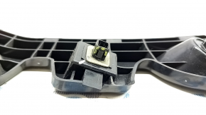 Right rear bumper mount Mazda CX-30 20 - crack in mount