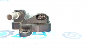 Fuel pressure sensor Mercedes CLA 250 14-19 on the fuel line