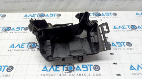 Mercedes CLA 14-19 Underhood Fuse Box Housing