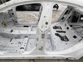 Body pillar central left Mercedes CLA 14-19 on the body, butt