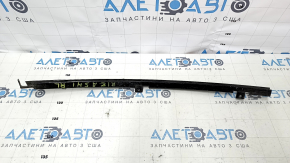 Rear left door glass guide for Suzuki Kizashi 10-15
