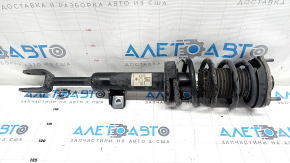 Shock absorber strut assembly front right Alfa Romeo Giulia 17-19 RWD torn boot