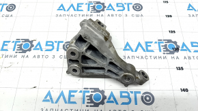 Engine mount bracket left Alfa Romeo Giulia 17- 2.0T RWD