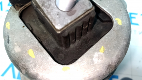 Engine mount right Alfa Romeo Giulia 17- 2.0T RWD cracked