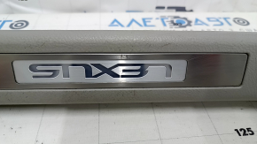 Door sill trim with backlight rear right Lexus RX300 RX330 RX350 RX400h 04-09 gray, with backlight, with chrome trim, worn, broken fastening, scratches