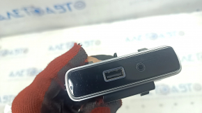 USB Hub, AUX Alfa Romeo Giulia 17-19 scratches