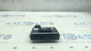 USB Hub, AUX Alfa Romeo Giulia 17-19 scratches