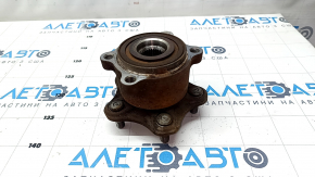 Rear right hub Nissan Murano z52 15- AWD rusty