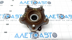 Rear right hub Nissan Murano z52 15- AWD rusty