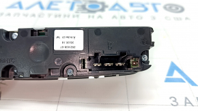 Audi A4 B9 17 rear climate control with heated seats, scratches on glass