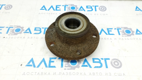 Rear right hub VW CC 08-17 rusty