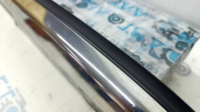 Lower rear right window molding Nissan Murano z52 15 - scratches on chrome