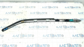Lower rear right window molding Nissan Murano z52 15 - scratches on chrome