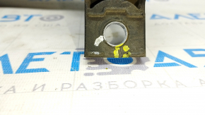 Front bumper mount central VW CC 13-17 rest, crack in mounts