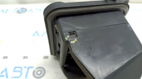 Right ventilation shield Audi A4 B8 08-16 fractures