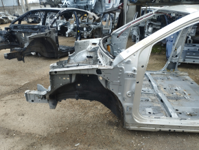 Front left quarter Lexus RX300 RX330 RX350 RX400h 04-09 on body, silver